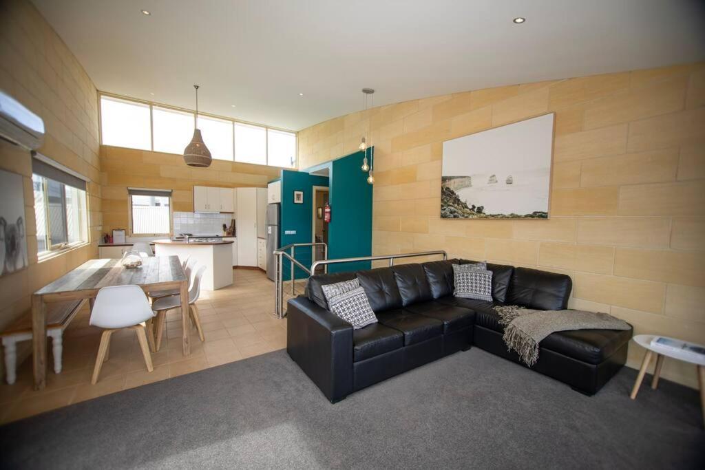 Surf Break At Bayview Villas Sea View Port Campbell Exterior photo